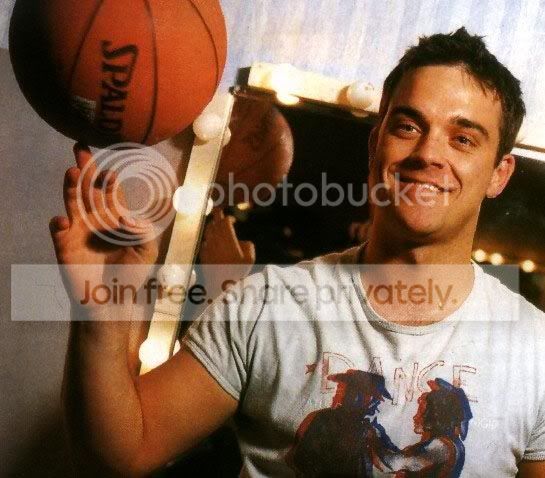 https://i4.photobucket.com/albums/y102/gaiduke/robbie208.jpg