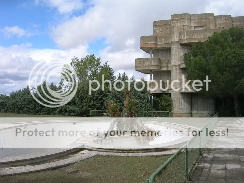 Hotel Abandonado En Honrubia Hotel Claridge Foro Coches