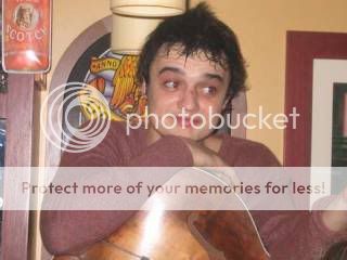 http://i4.photobucket.com/albums/y119/hailie86/petedoherty118pk.jpg