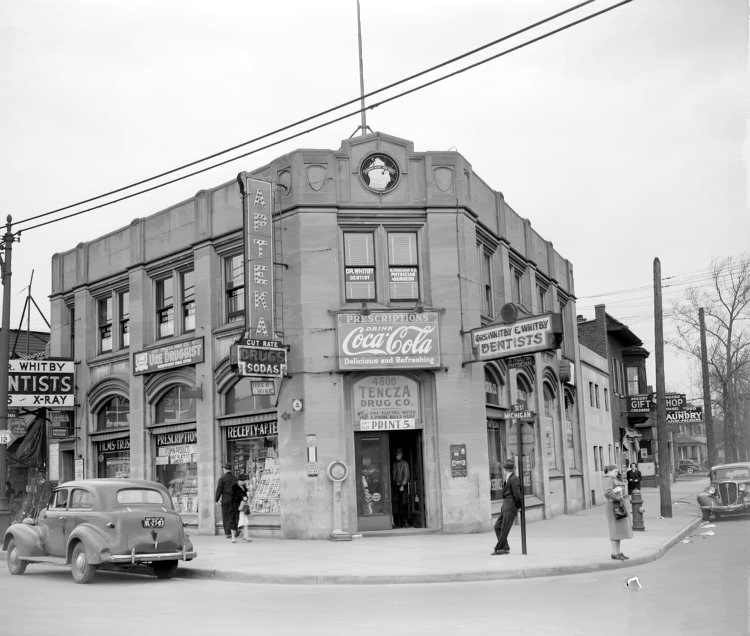 Favorite Old Photographs - Detroit - UrbanPlanet.org